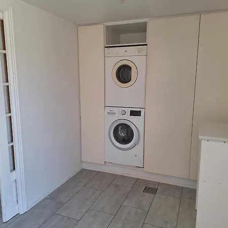 Vila Hus Med 10 Soveplads Struer